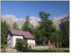 Rifugio Levi Molinari in Alta Val Susa